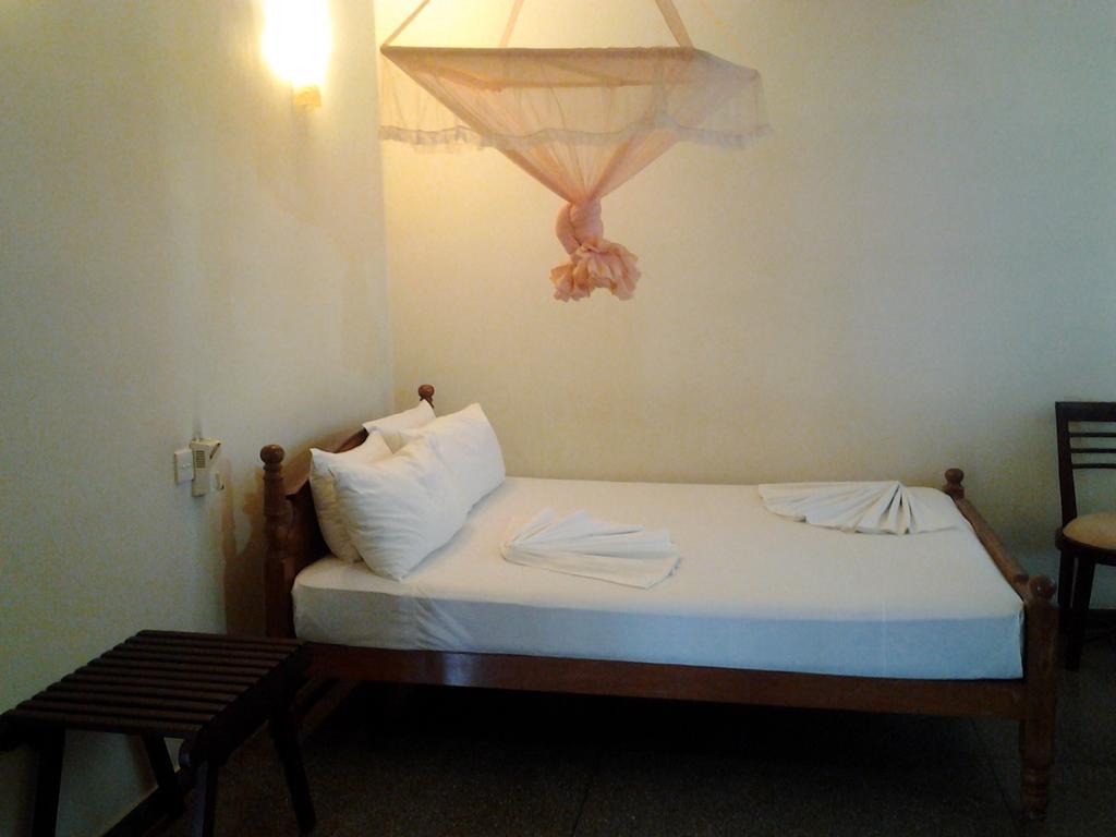La Grande Holiday Resort Negombo Habitación foto