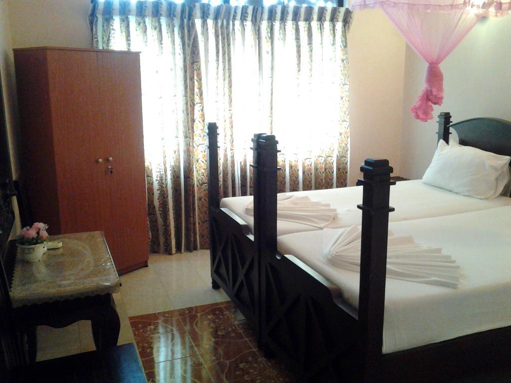 La Grande Holiday Resort Negombo Habitación foto